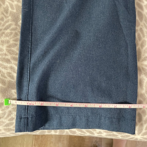 Under Armour Golf Pants 40x32 Blue Straight Leg Performance Athleisure Active - Picture 9 of 10